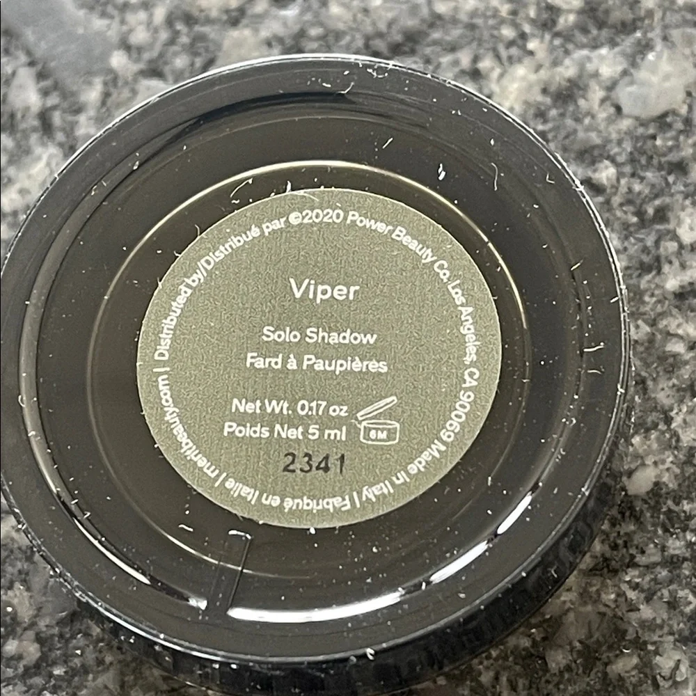 Merit Solo Shadow Matte Eye Color in Viper (warm green)